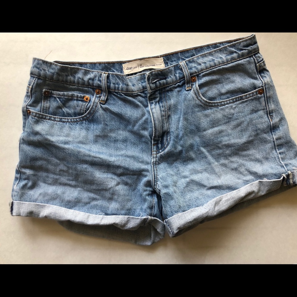 Gap 1969 Best Girlfriend Short Size 28 - Like New